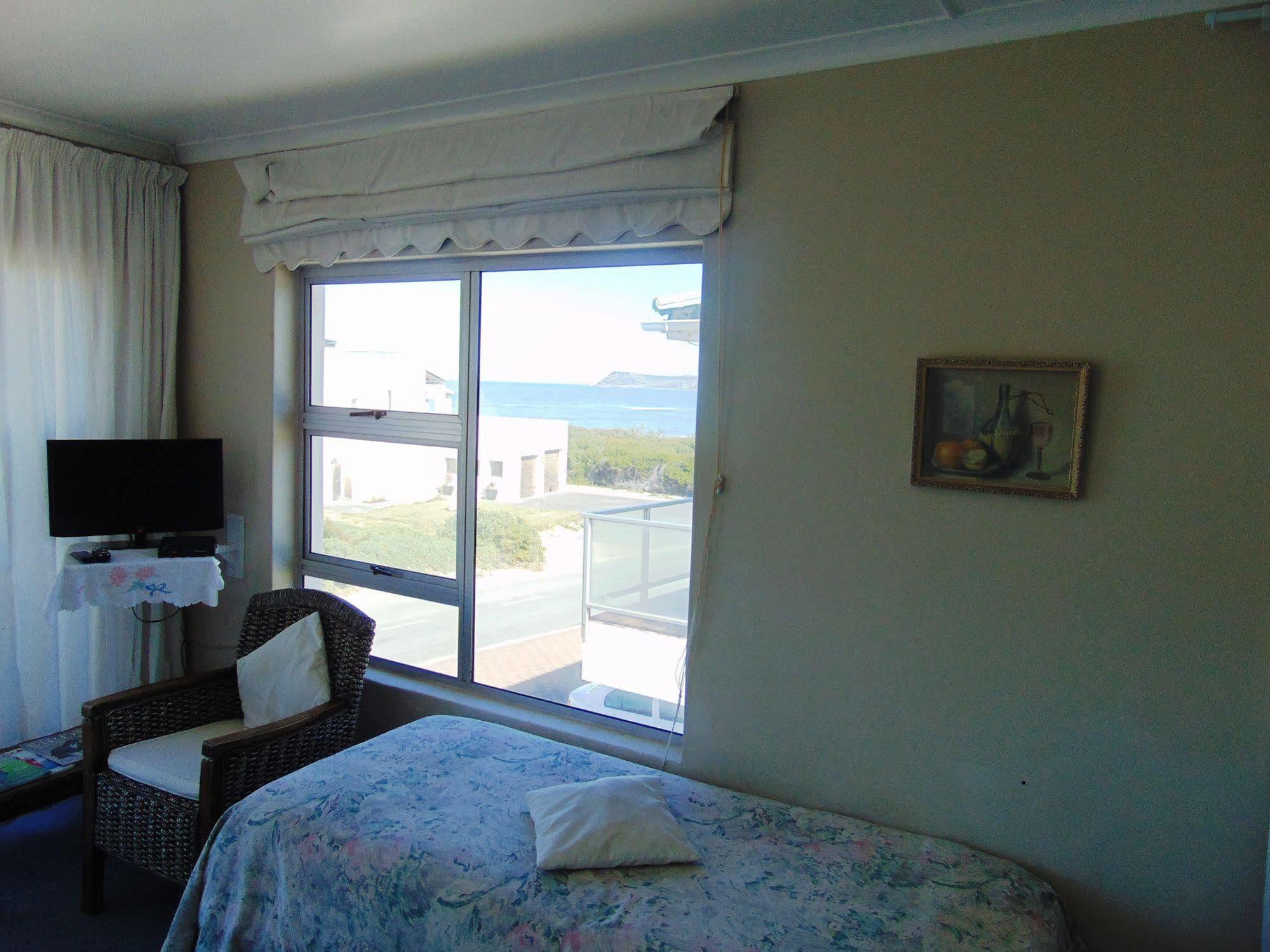 Whale Watchers Inn Witsand Exterior photo