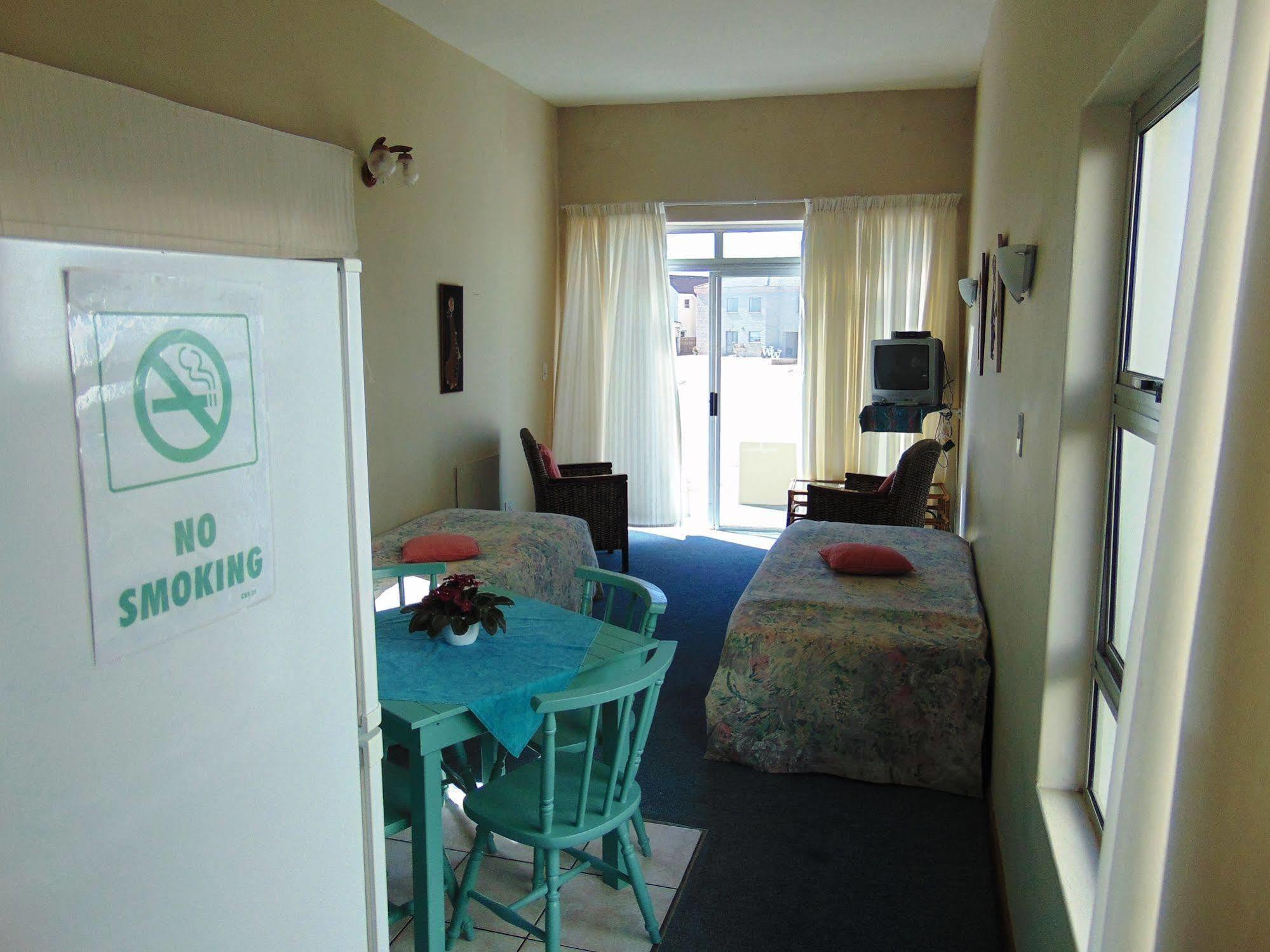 Whale Watchers Inn Witsand Exterior photo